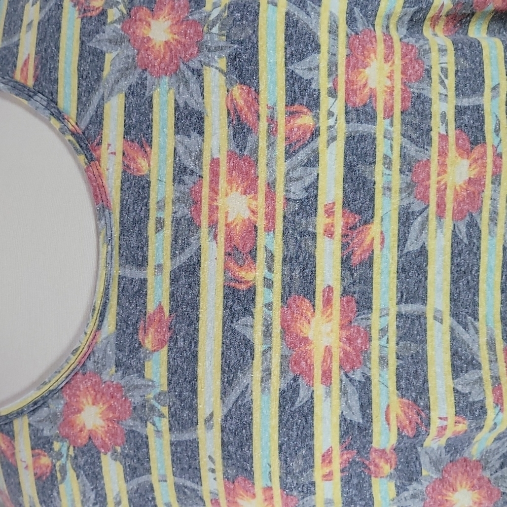 NWOT LuLaRoe Irma Tunic size 2XL - Picture 2 of 5
